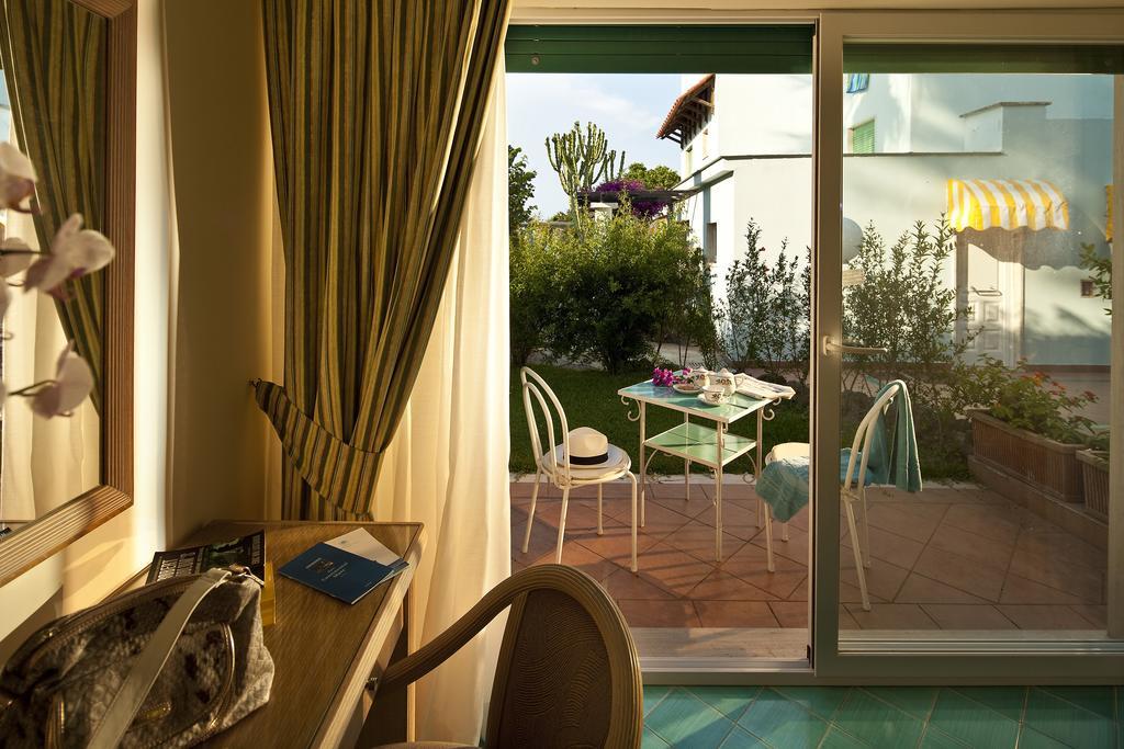 Hotel Continental Mare Ischia Exterior photo